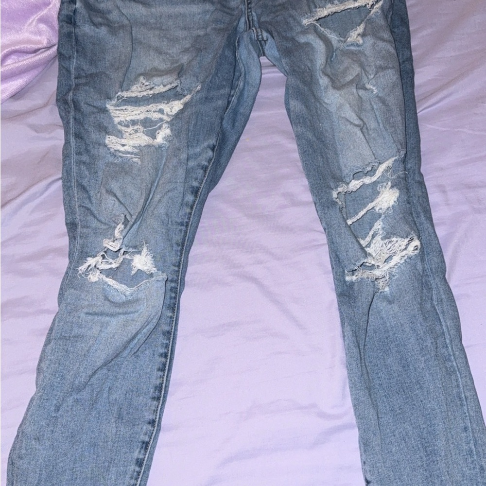 American Eagle Outfitters Light Blue Distressed Skinny Jeans
